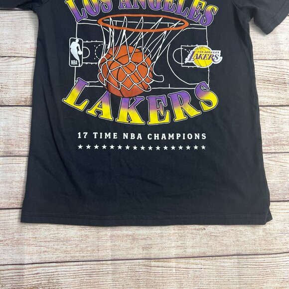 NBA Los Angeles Lakers Kids T-Shirt Size 11/12 Black Abercrombie 17x Champions - Picture 5 of 6